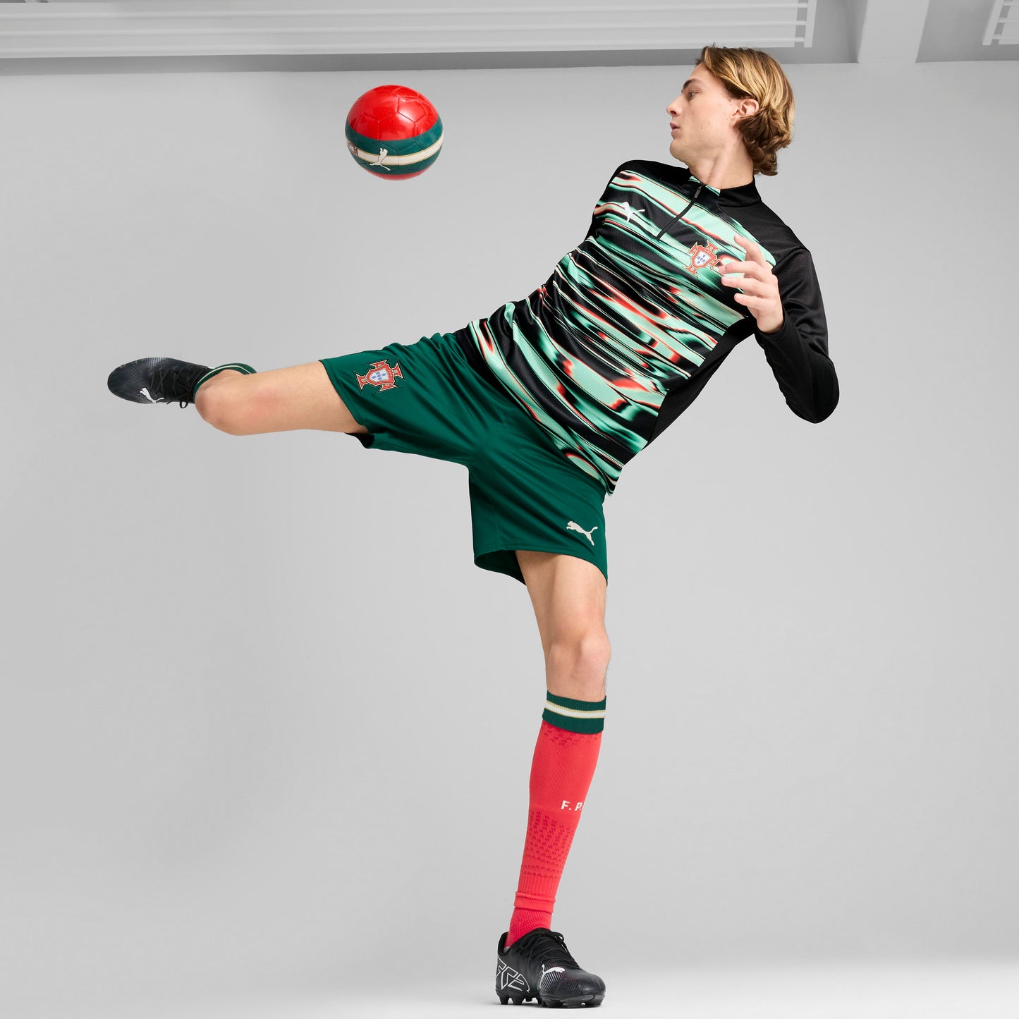 Portugal FPF Pre-Match 1/4 Zip Top 2025