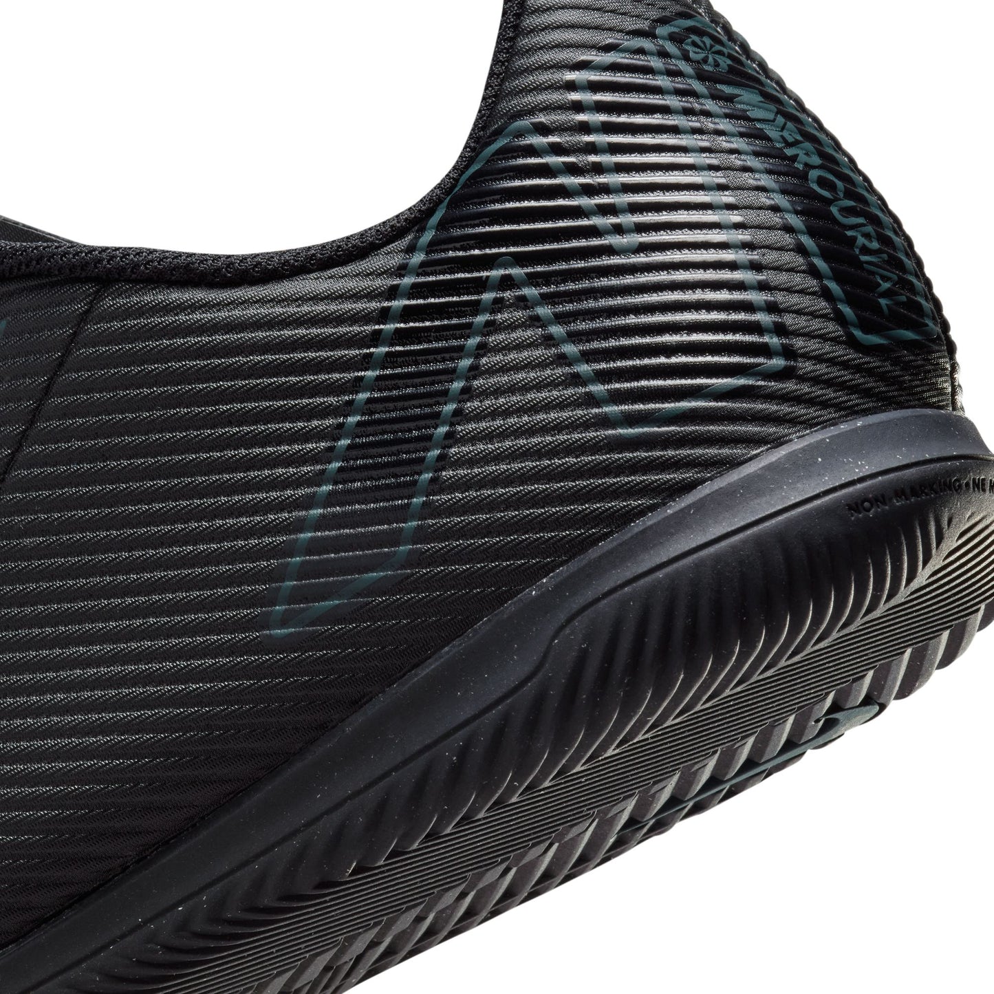 Mercurial Vapor 16 Club Firm Ground