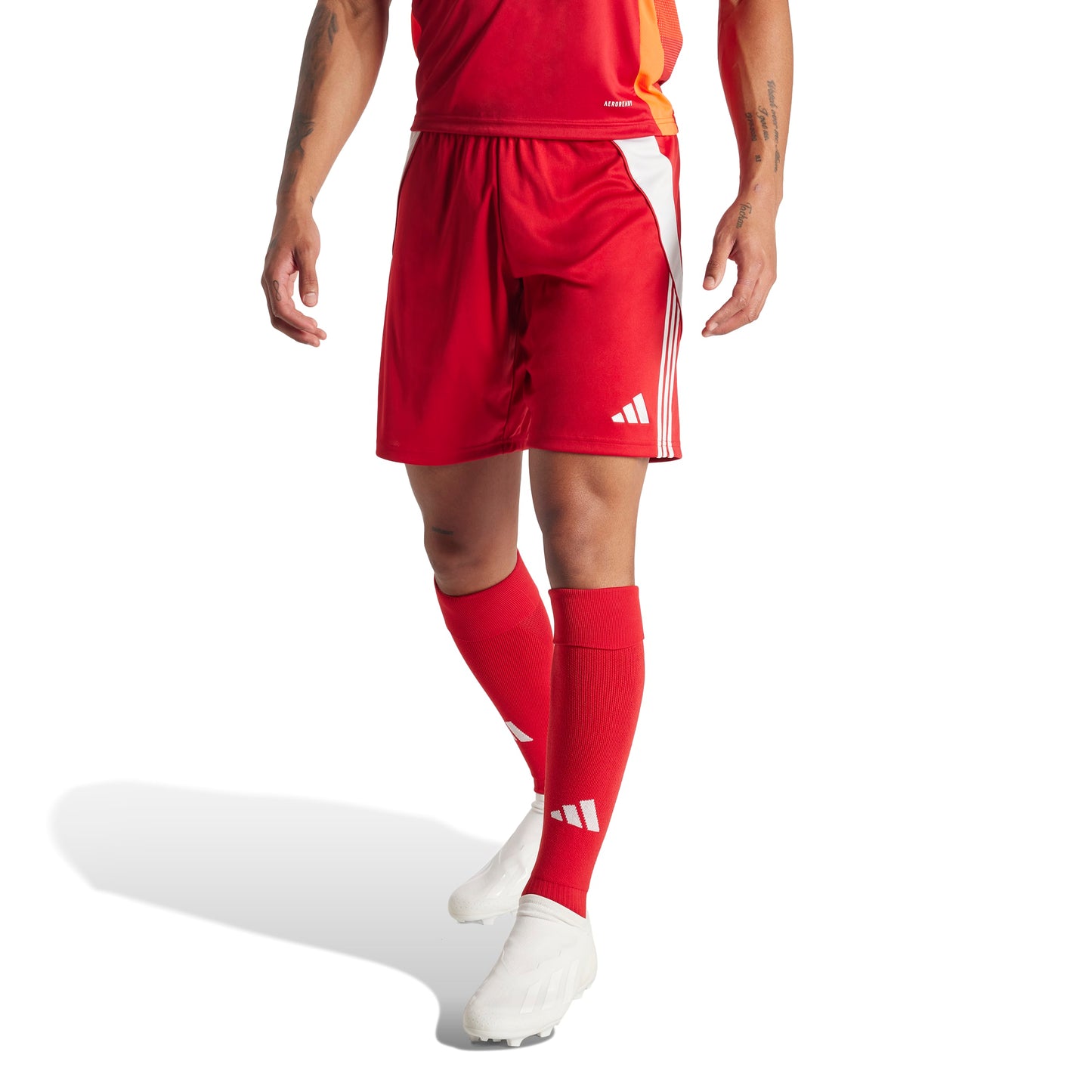 Short Tiro 24