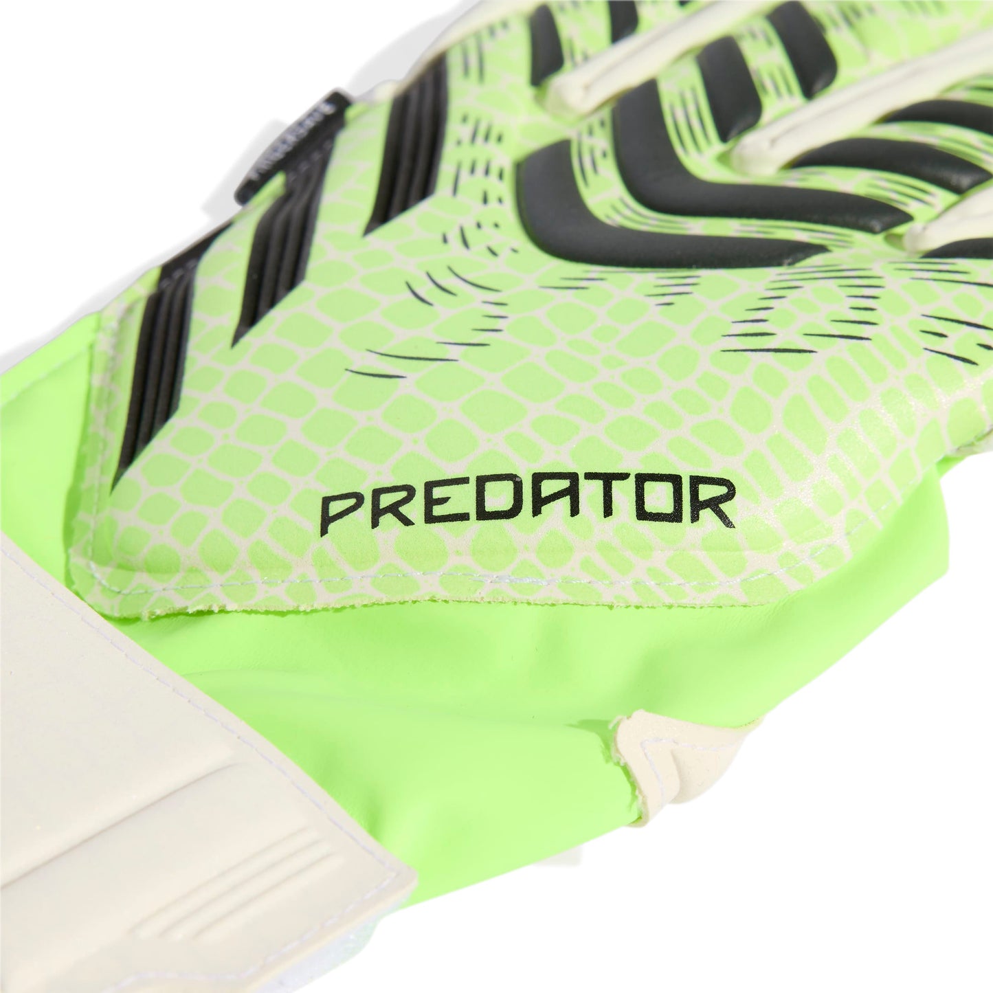 Predator Match Fingersave Goalkeeper Gloves Junior