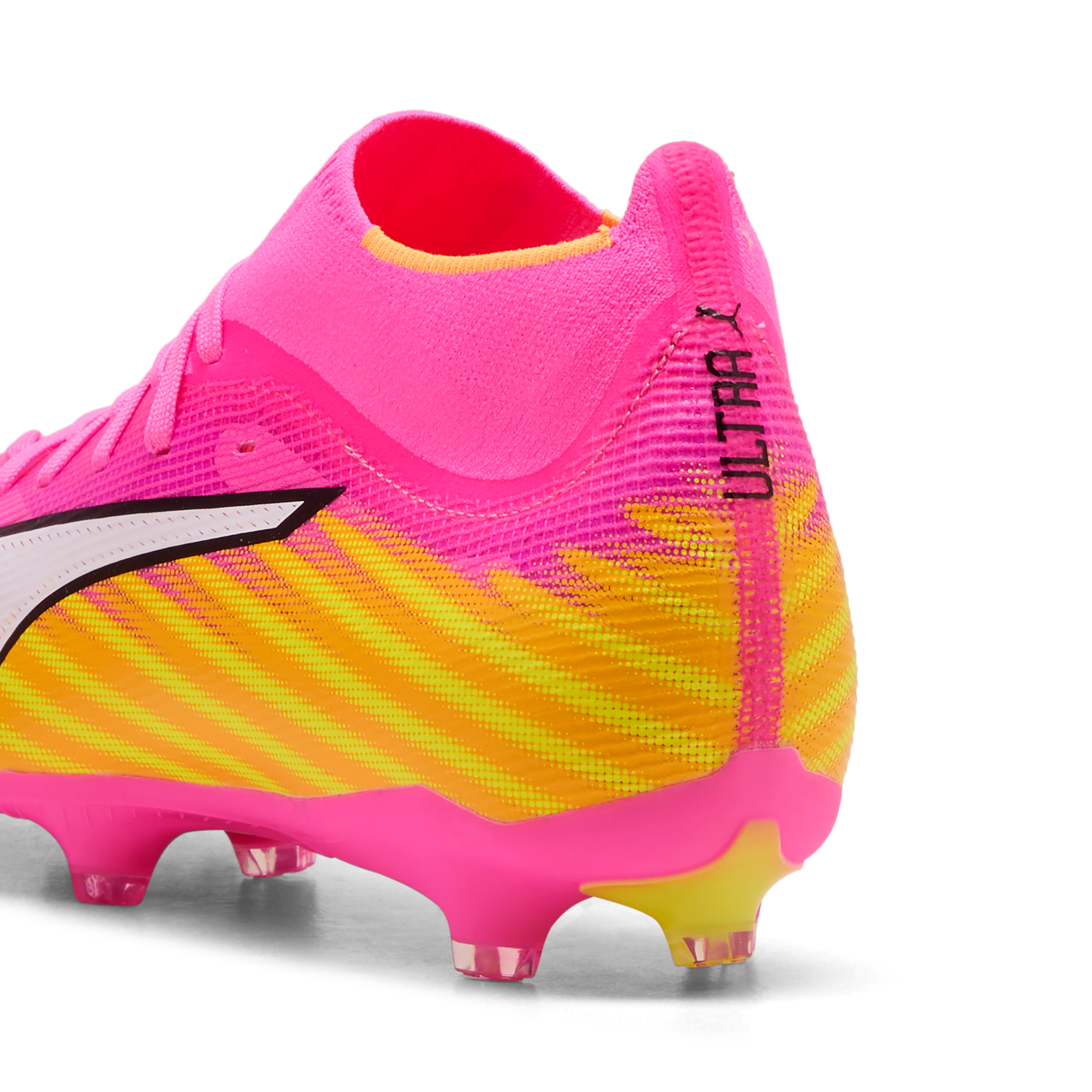 Ultra 6 Match + Firm Ground