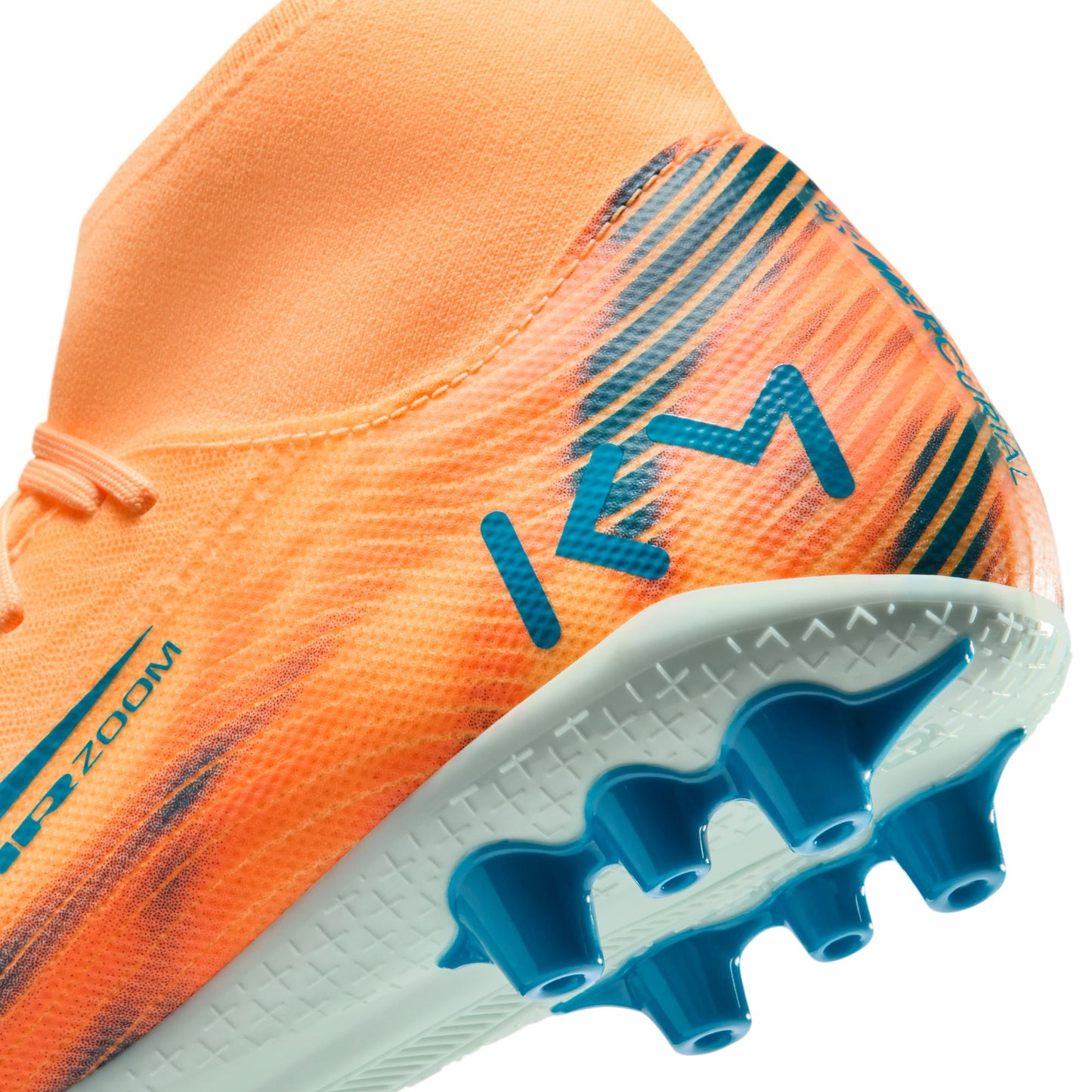 Mercurial Superfly 10 Academy « Kylian Mbappé » AG