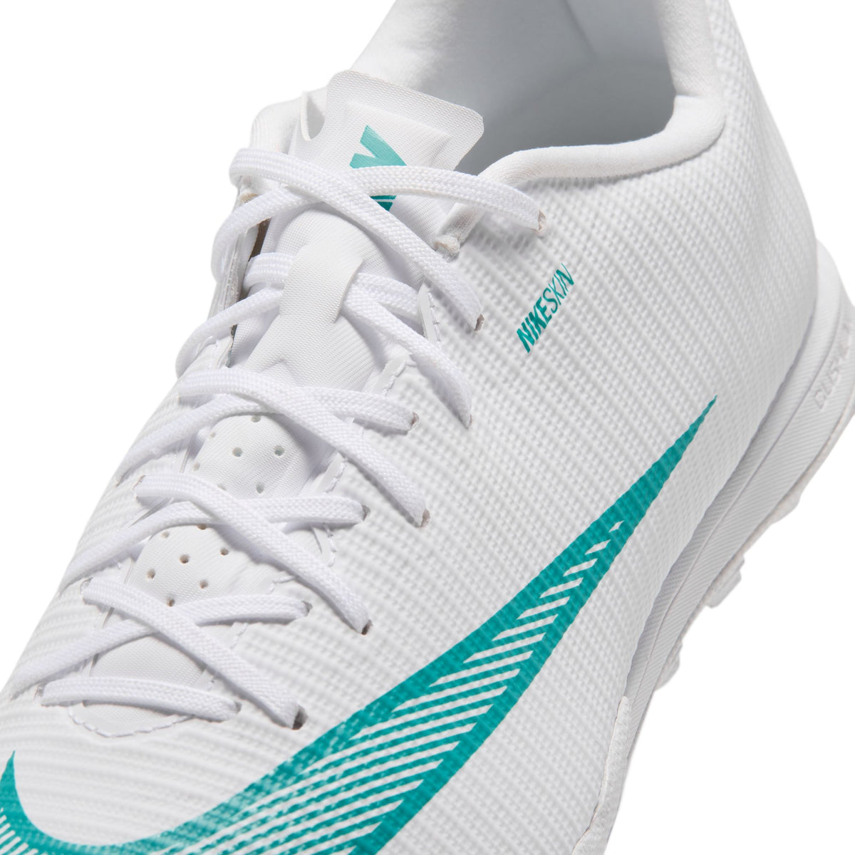 Mercurial Vapor 17 Academy Turf