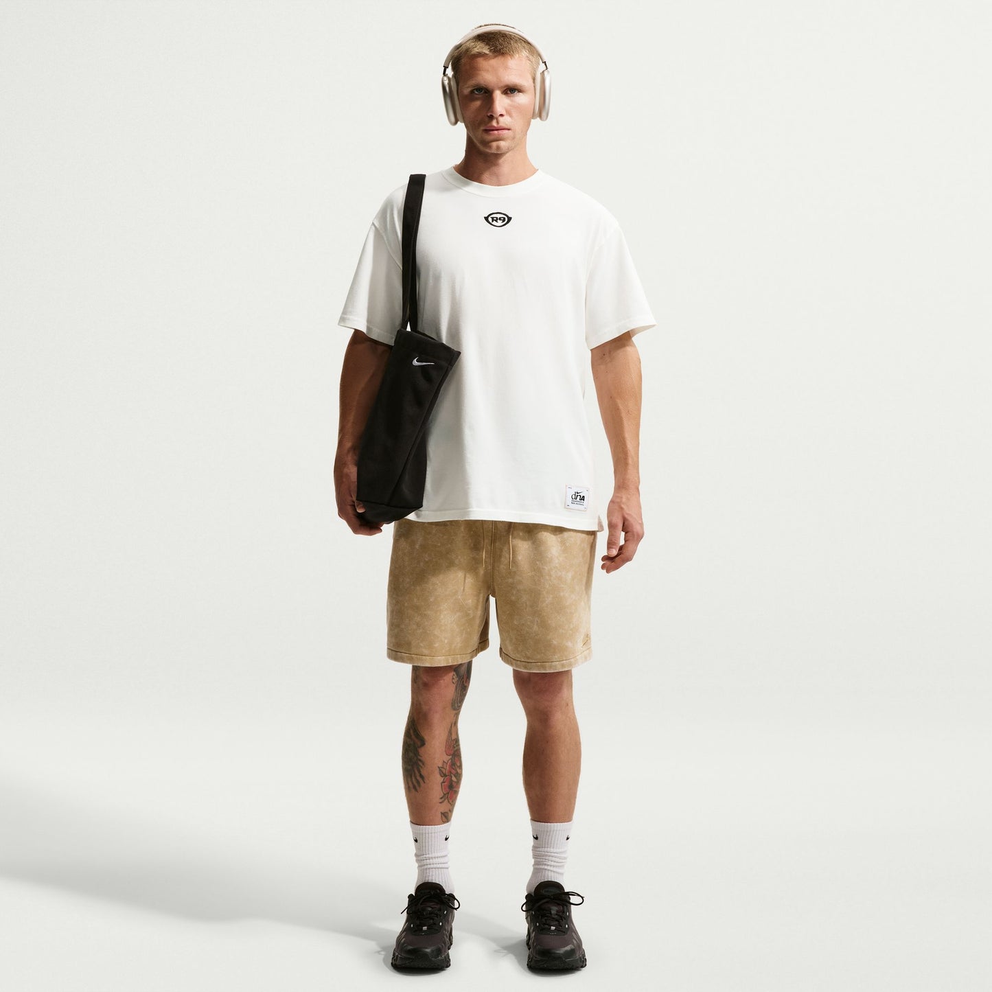 R9 T-shirt