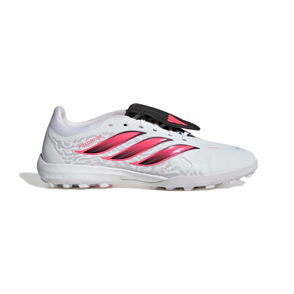 Predator League Fold-Over Tongue Turf