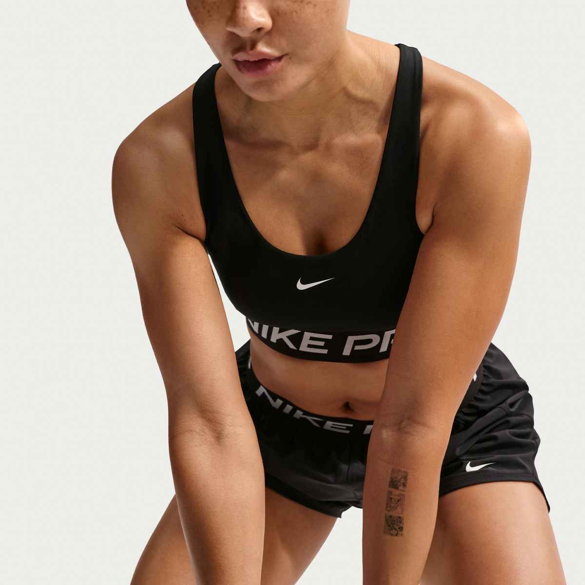 Soutien-gorge de sport sans rembourrage Nike Pro 365 pour femme