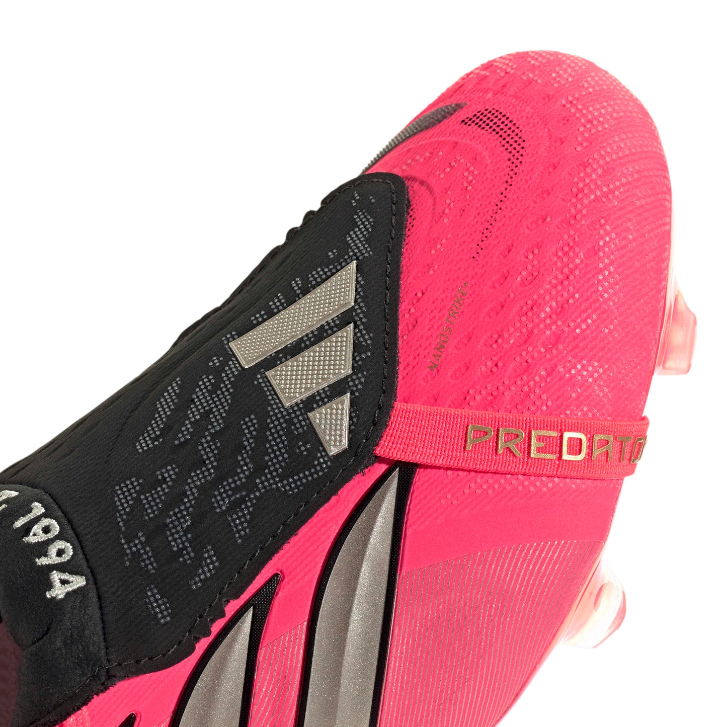 Predator Elite Fold-Over Tongue Firm Ground