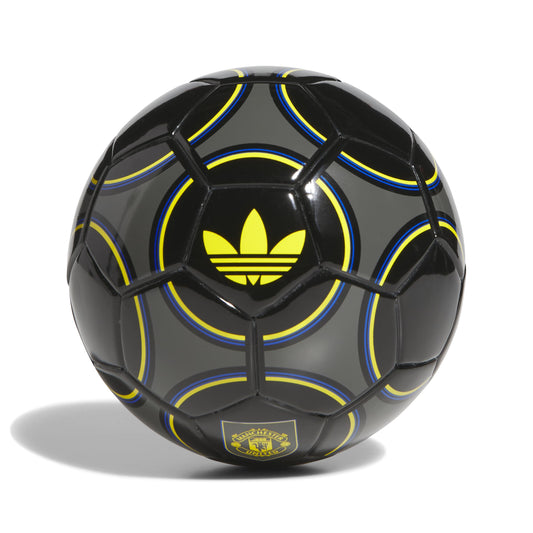 Troisième mini-ballon de Manchester United
