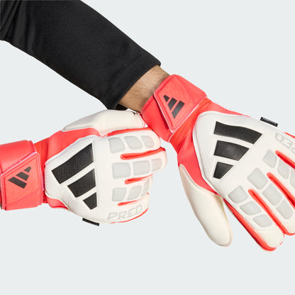Predator Fingersaver Match Glove