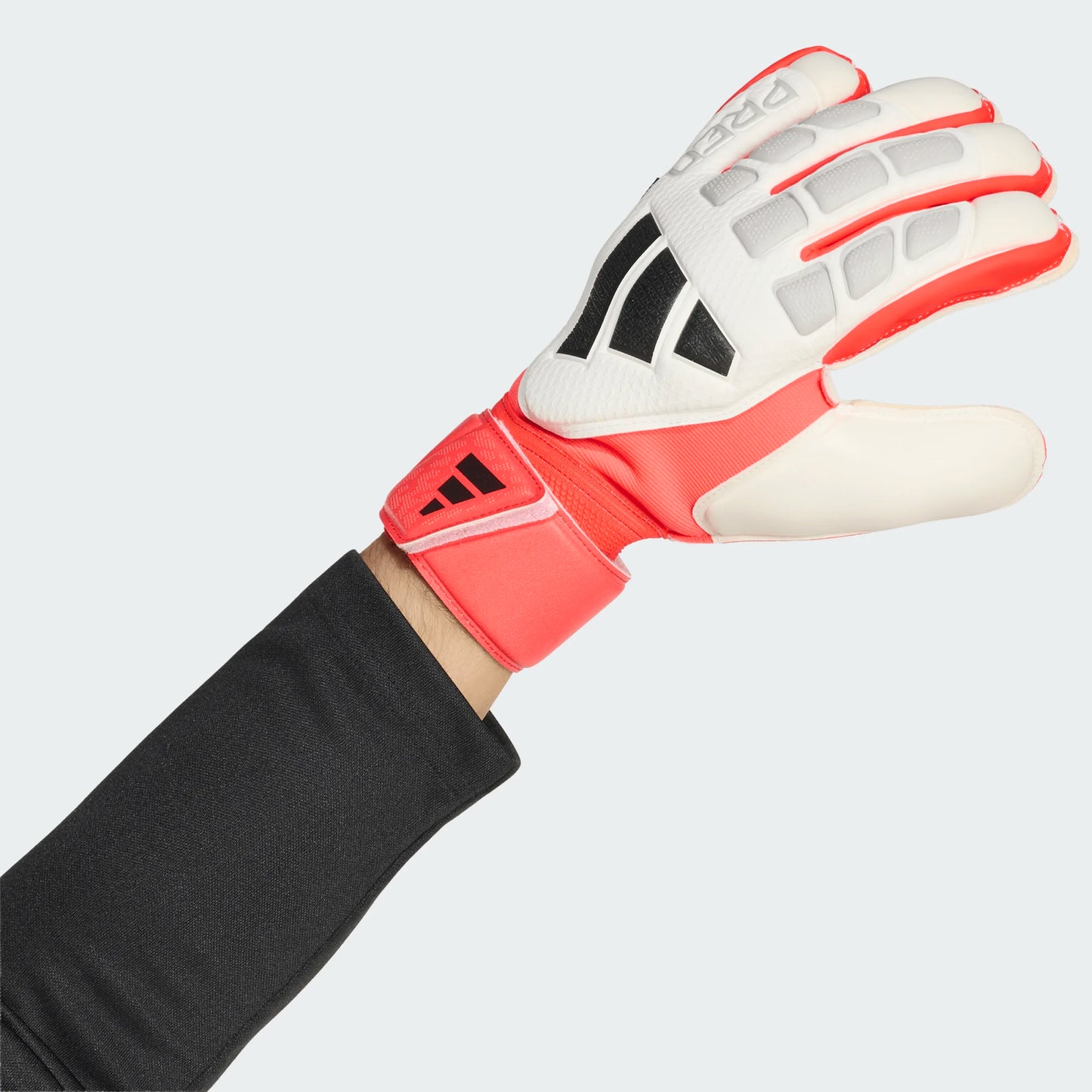 Predator Fingersaver Match Glove