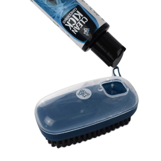 Brosse pour nettoyer les chaussures et les crampons