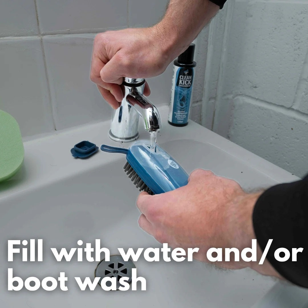 Clean Kick Shoes / Cleat Brush